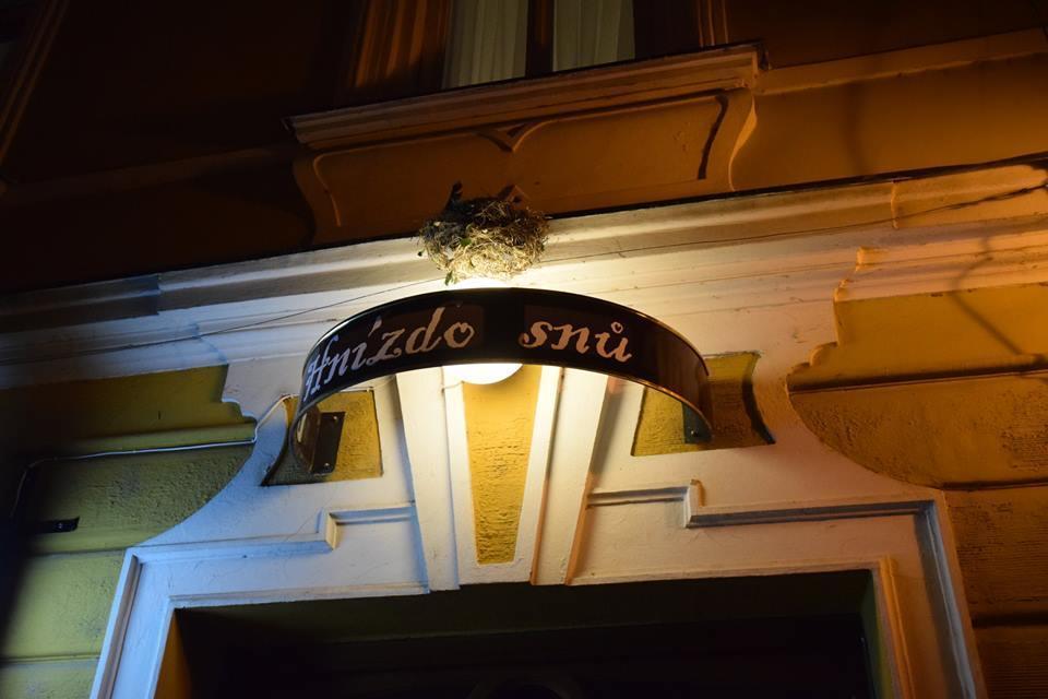 Hnizdo Snu Hotel Hradec Králové Exterior foto
